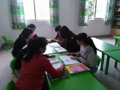 凝聚集體智慧 打造高效課堂——雅正幼兒園開(kāi)展大班級(jí)家長(zhǎng)學(xué)校案例教學(xué)研討活動(dòng)